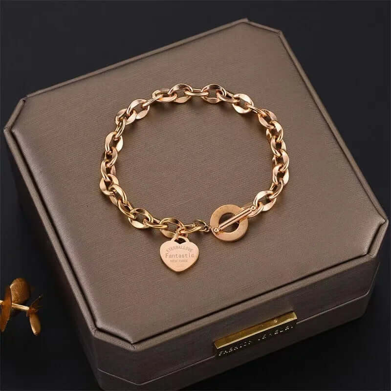 Stainless Steel Chain Bracelet with Heart Charm – Toggle Clasp, Non-Tarnish, Hypoallergenic, 18cm