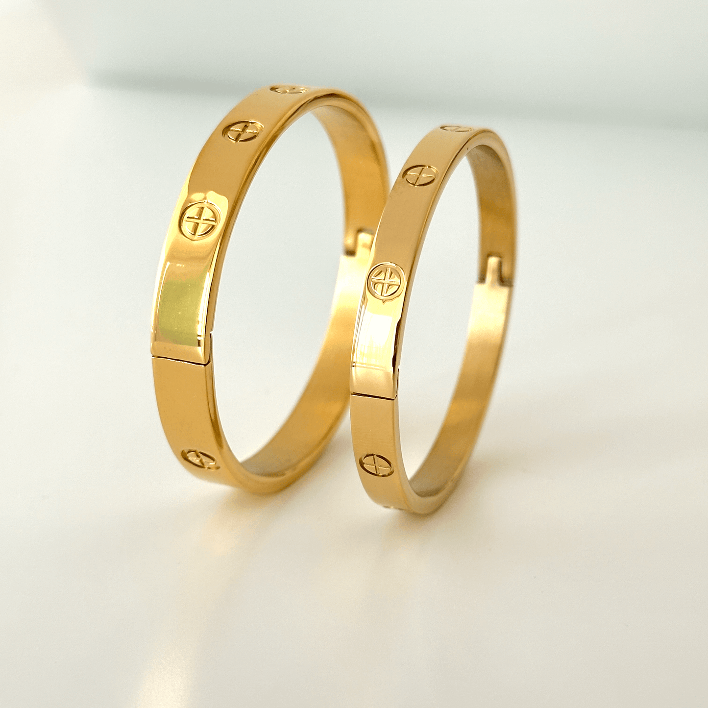 18K Gold Stainless Steel Couple Bangle Bracelet – Tarnish-Free Unisex Cuff, 6mm & 8mm Matching Jewelry for Him & Her, 17cm & 19cm