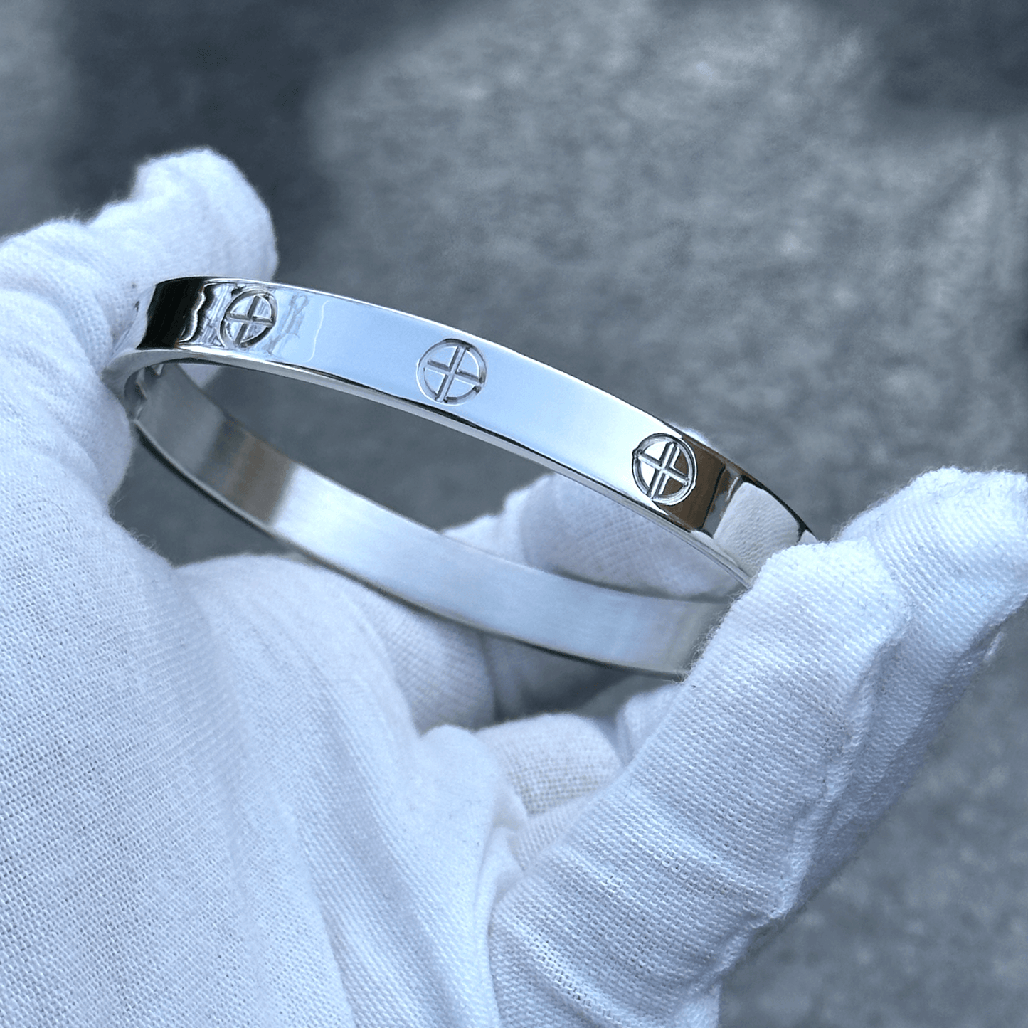 Silver Plated Stainless Steel Couple Bangle Bracelet – Tarnish-Free Unisex Cuff, 6mm & 8mm Matching Jewelry for Him & Her, 17cm & 19cm