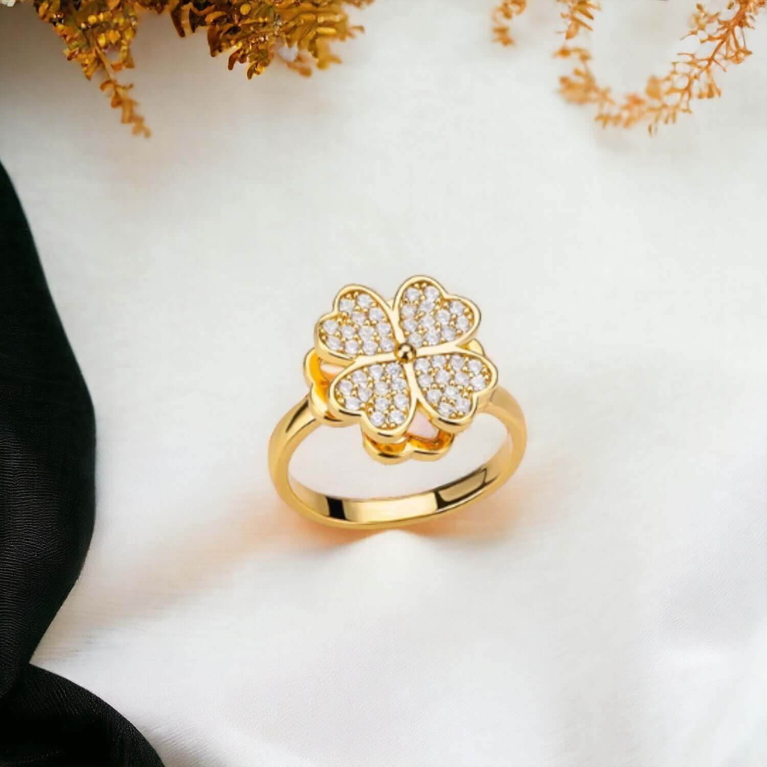 Four Leaf Clover Zircon Rotatable Rings