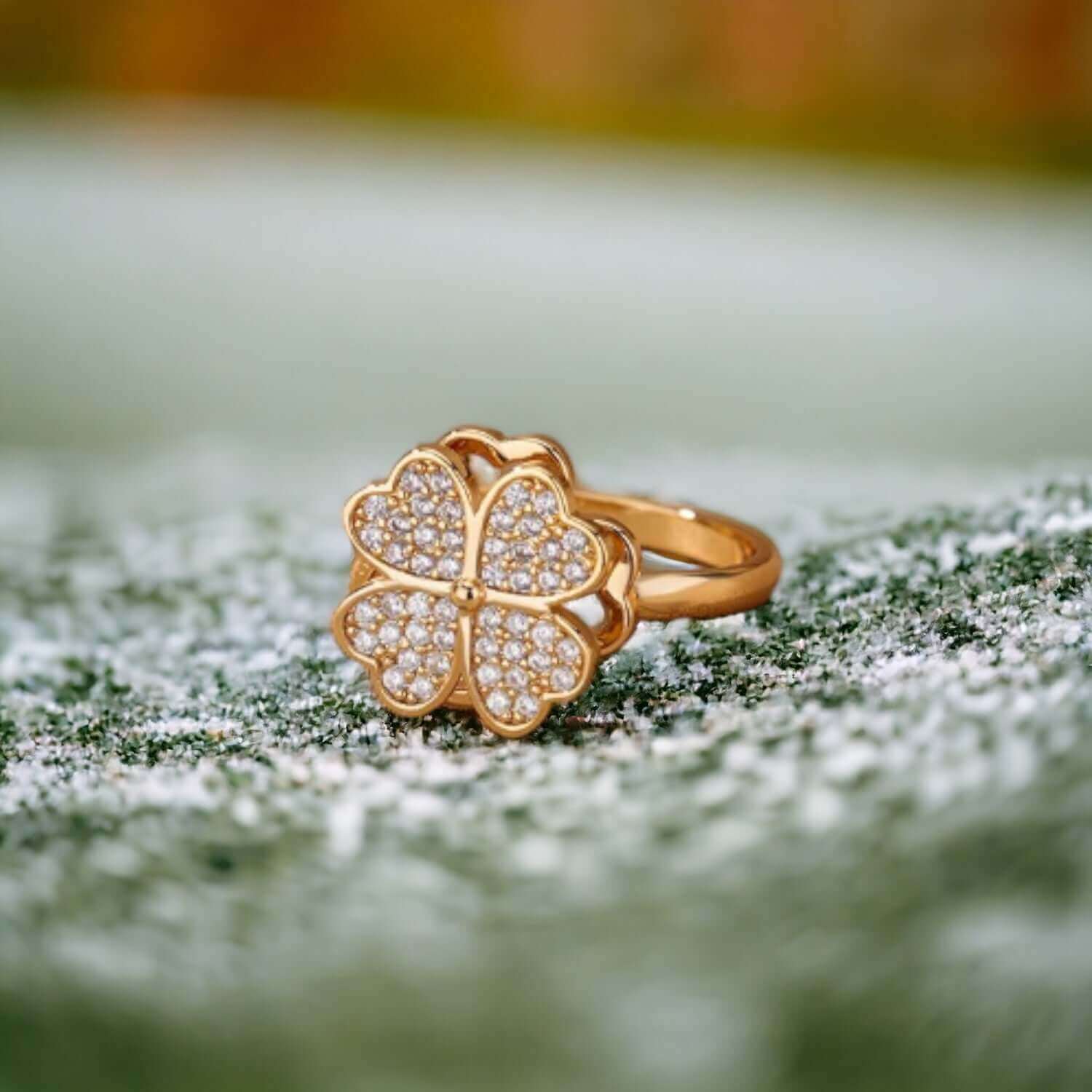 Four Leaf Clover Zircon Rotatable Rings
