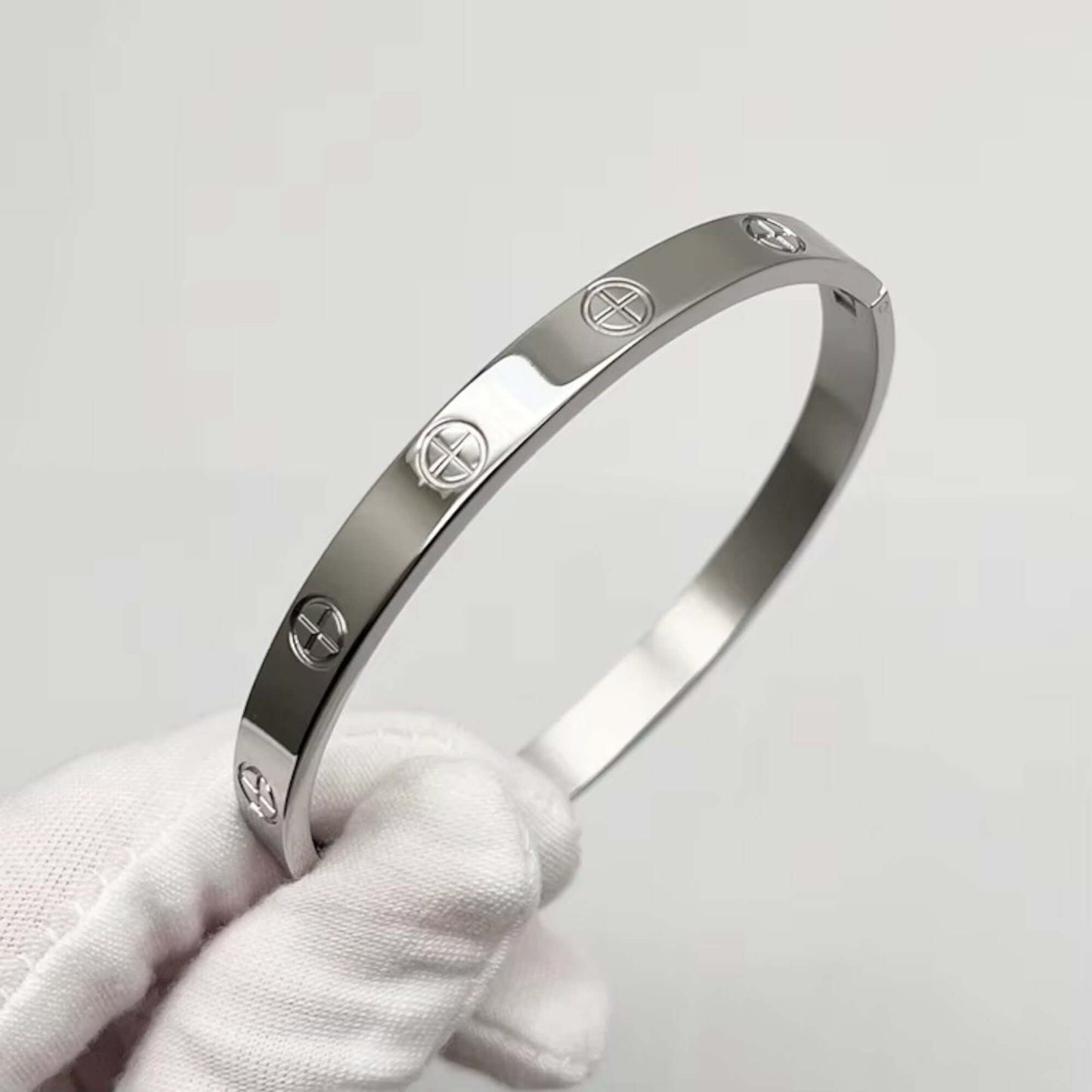 Silver Plated Stainless Steel Couple Bangle Bracelet – Tarnish-Free Unisex Cuff, 6mm & 8mm Matching Jewelry for Him & Her, 17cm & 19cm