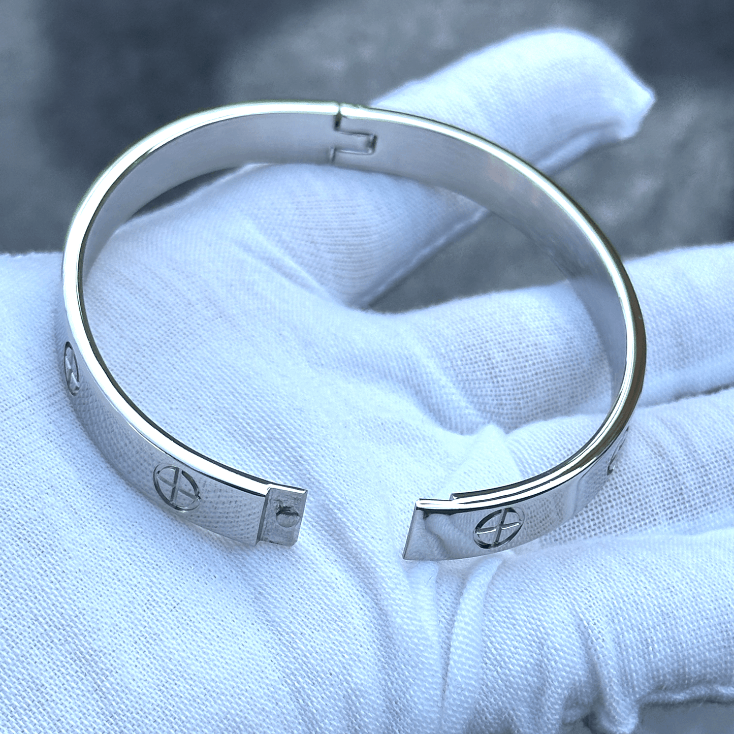 Silver Plated Stainless Steel Couple Bangle Bracelet – Tarnish-Free Unisex Cuff, 6mm & 8mm Matching Jewelry for Him & Her, 17cm & 19cm