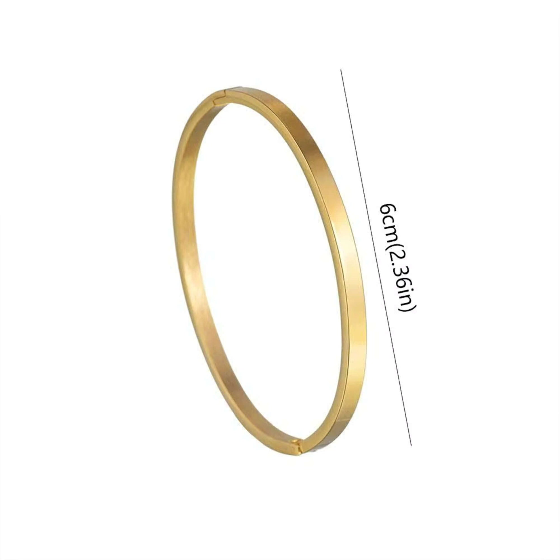 Great for gifting – arrives in a stylish box, ready for any occasion.