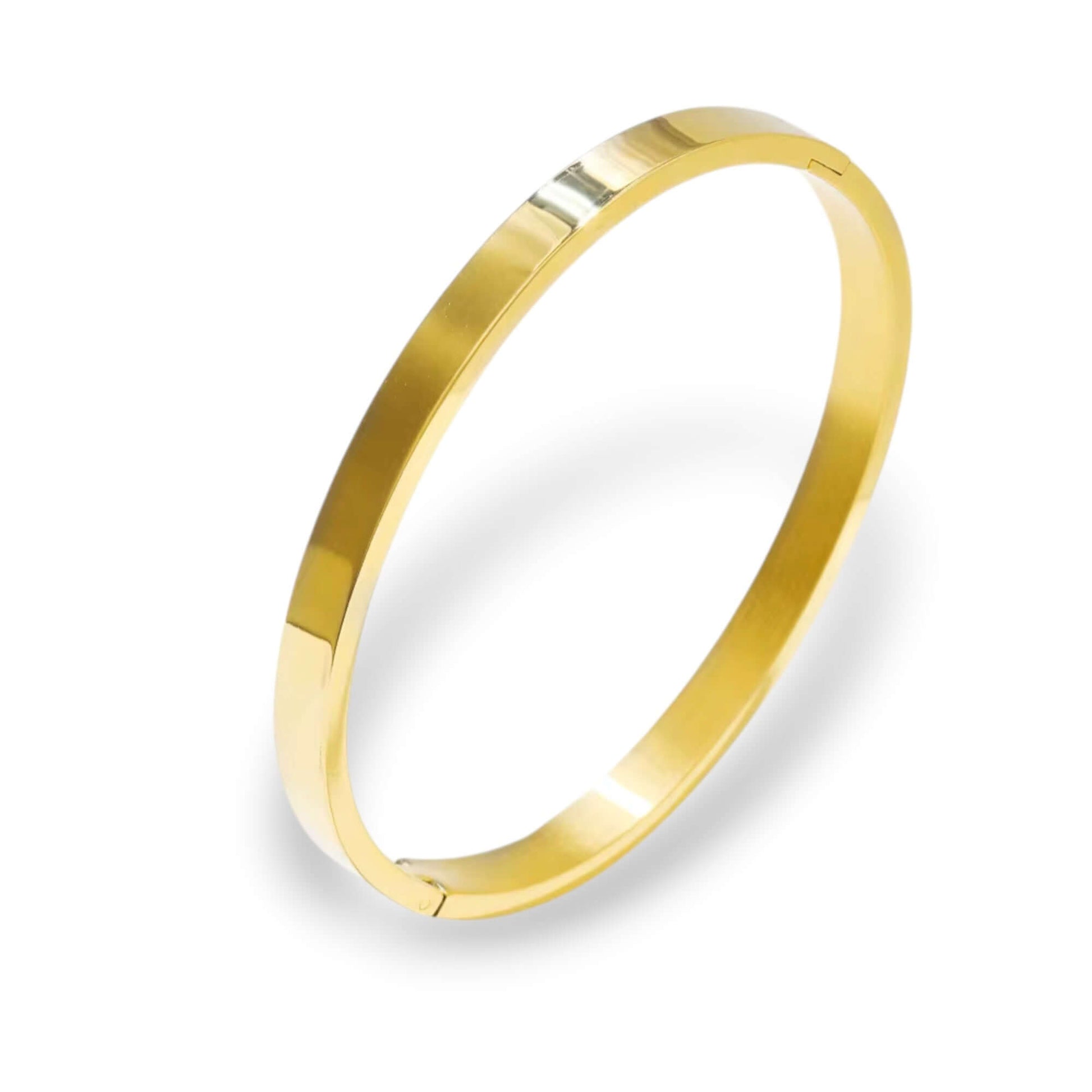 Minimalist style – stack it or wear alone for a refined look.