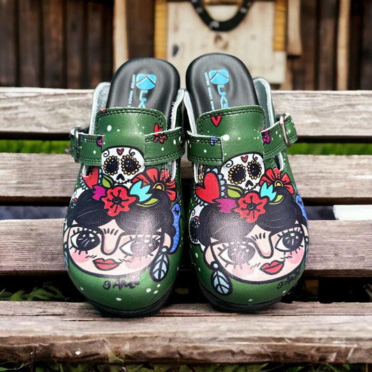 Green Frida Kahlo Air Clogx 224 Leather Clogs Slippers Mules Nursing Shoes Indoor Outdoor Anti-Slip Antibacterial